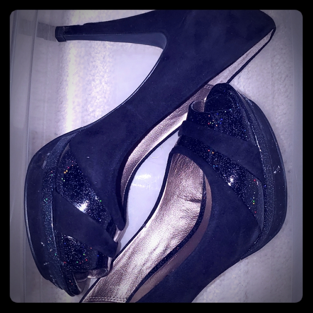 Moda black heels